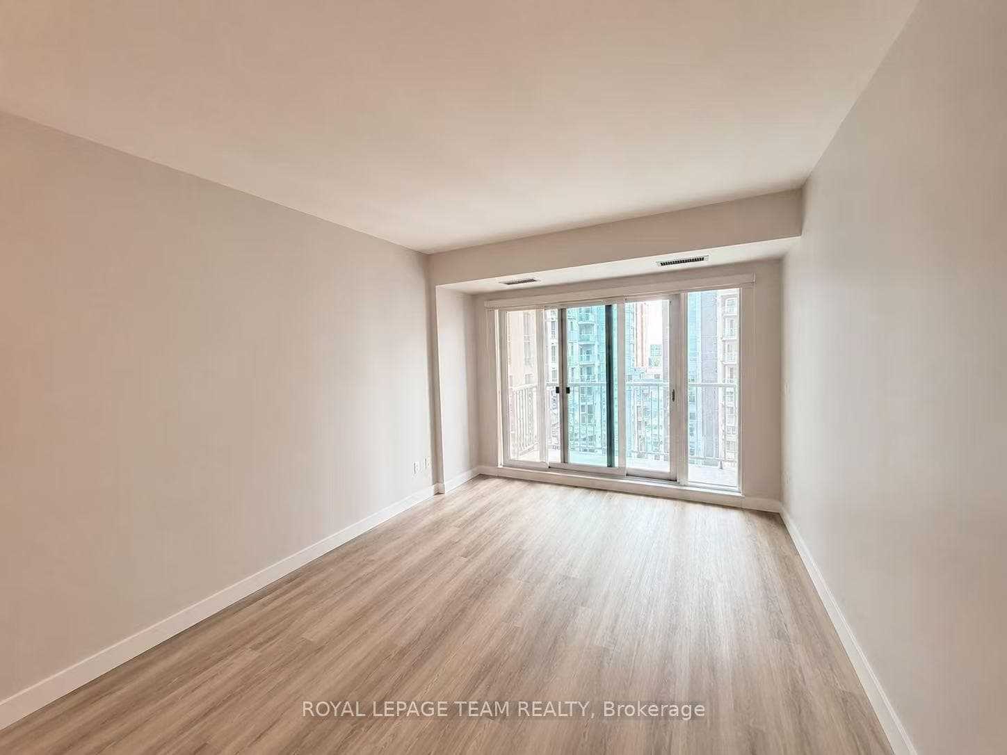 234 Rideau Street Unit 1007 photo 10