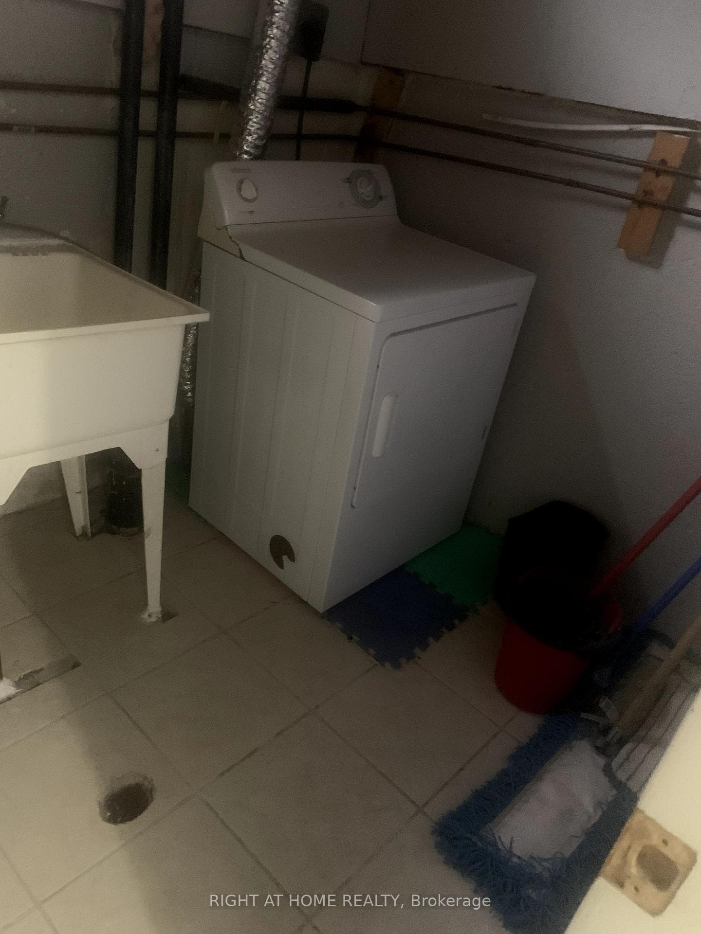 Dryer Basmt