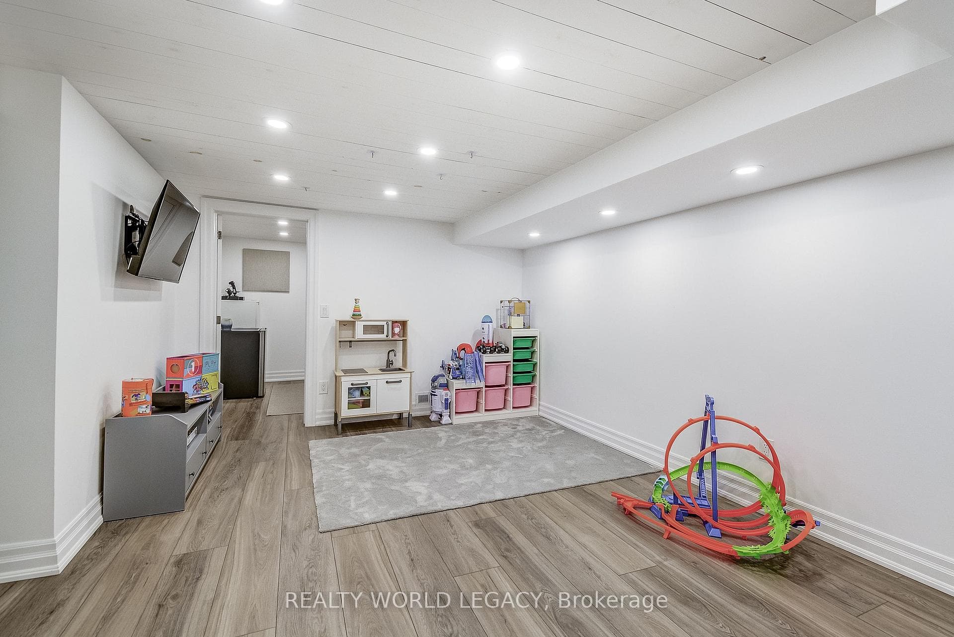 2429 Overton Drive photo 33