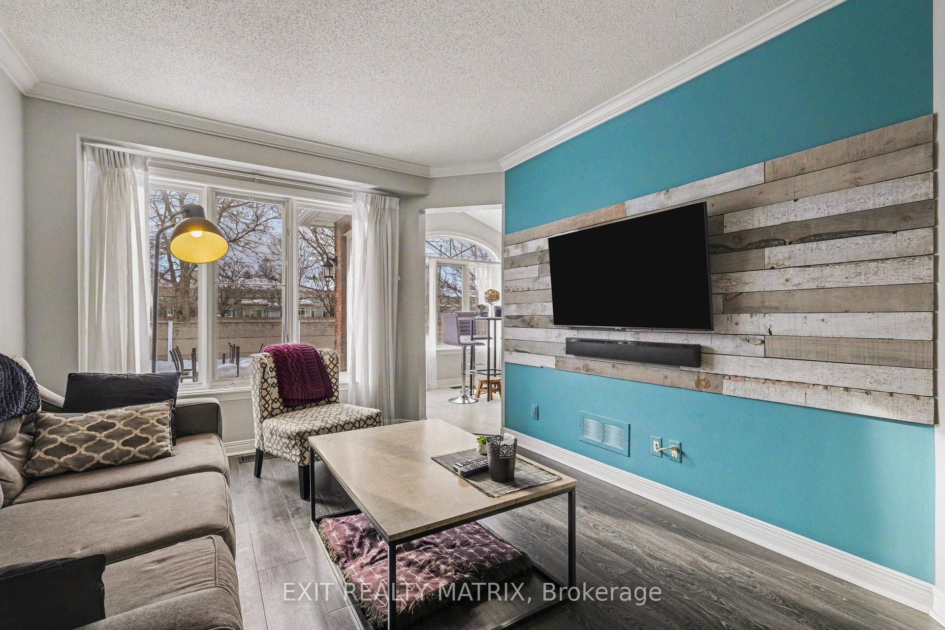 65 Locheland Crescent photo 9