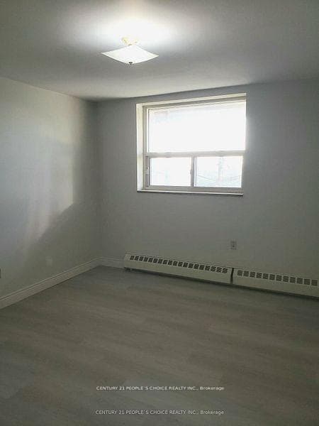 3533 Derry Road Unit 801 photo 17