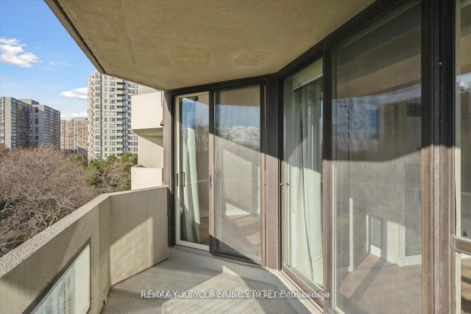 225 Bamburgh Circle Unit 511 photo 11