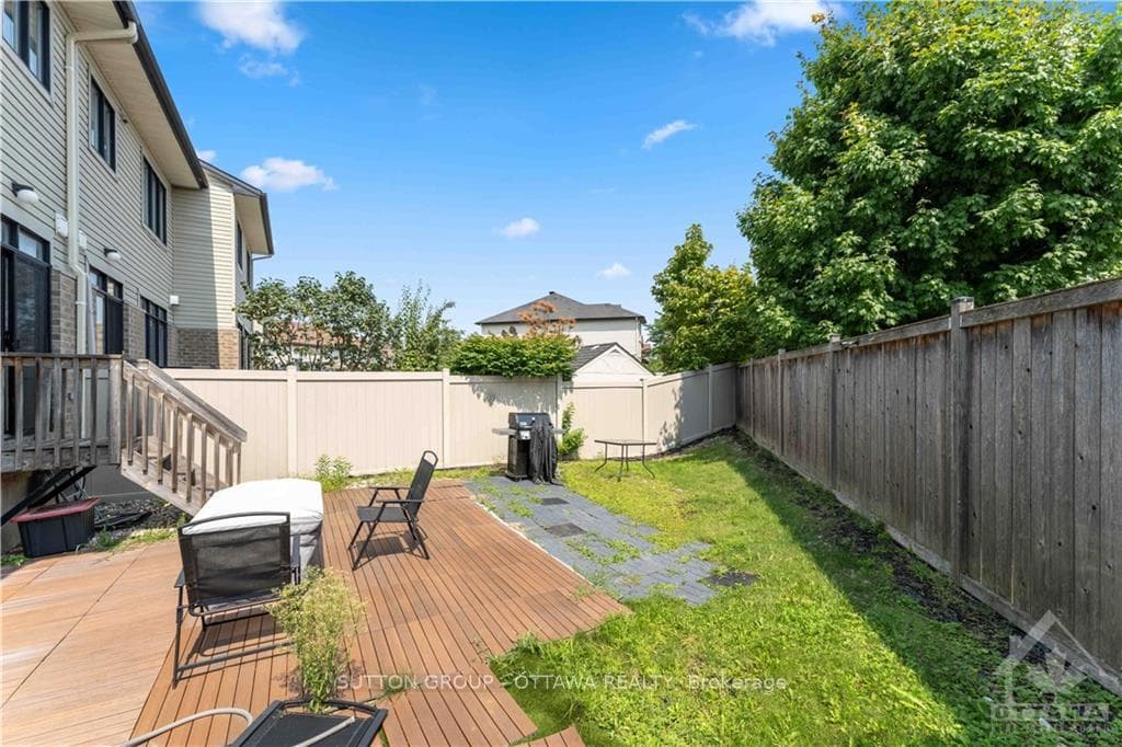 248 KEYROCK Drive photo 30