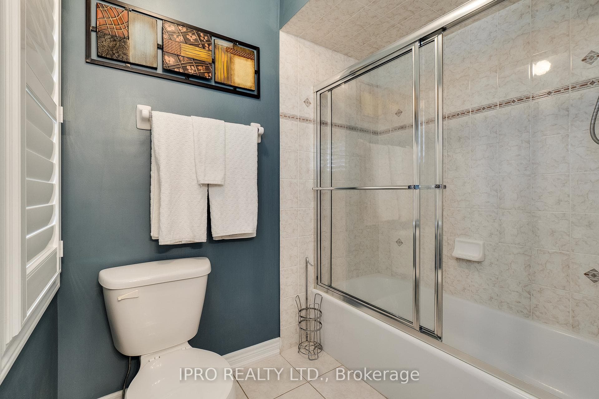 54 Ballantine Drive photo 28