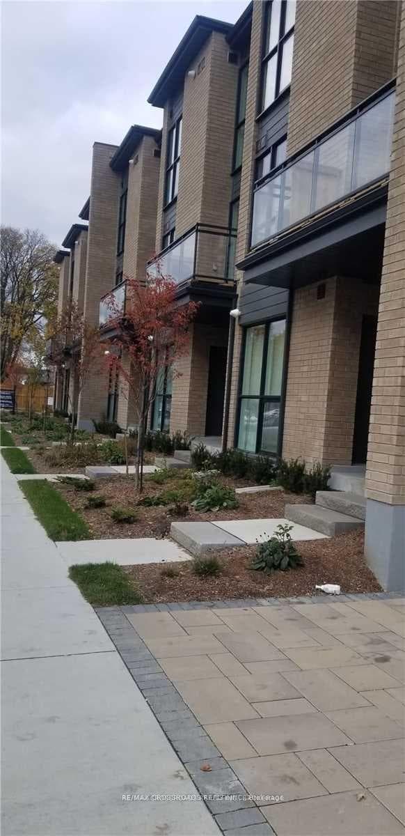 1 Falaise Road Unit 606 photo 5