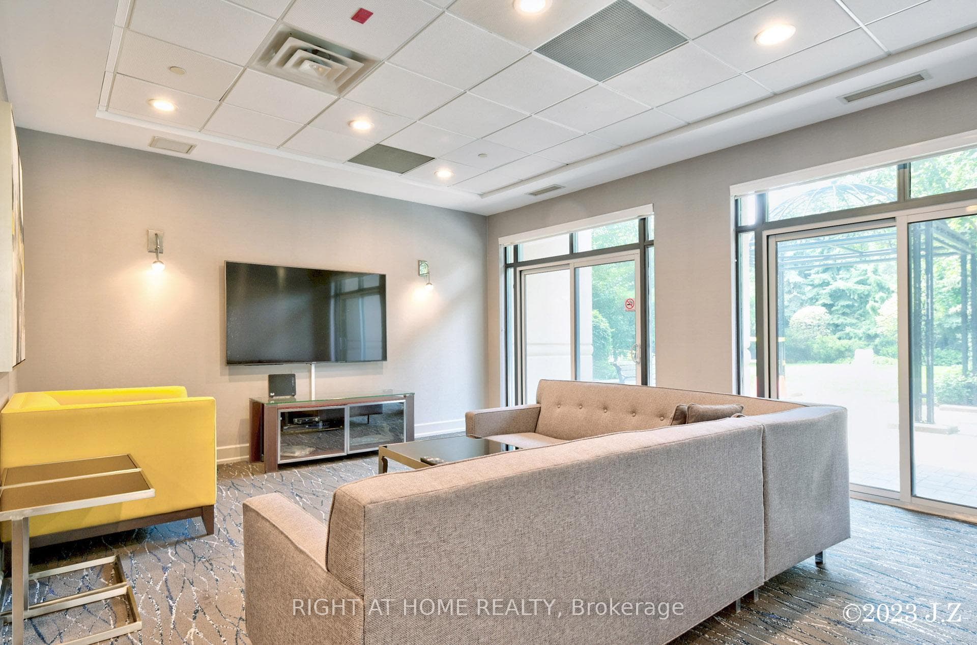 650 Sheppard Avenue Unit PH15 photo 27