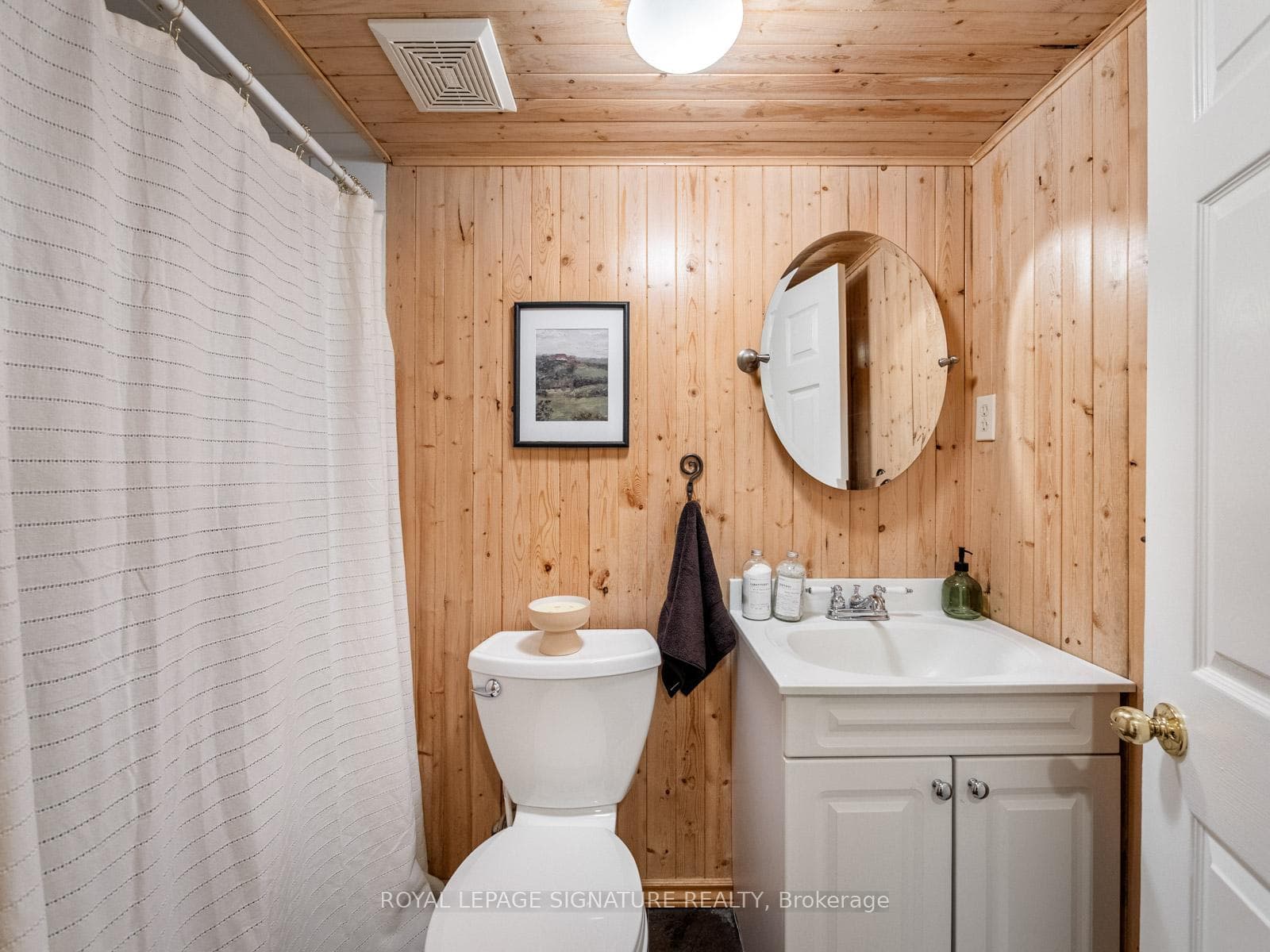 120 Hollywood Crescent photo 37