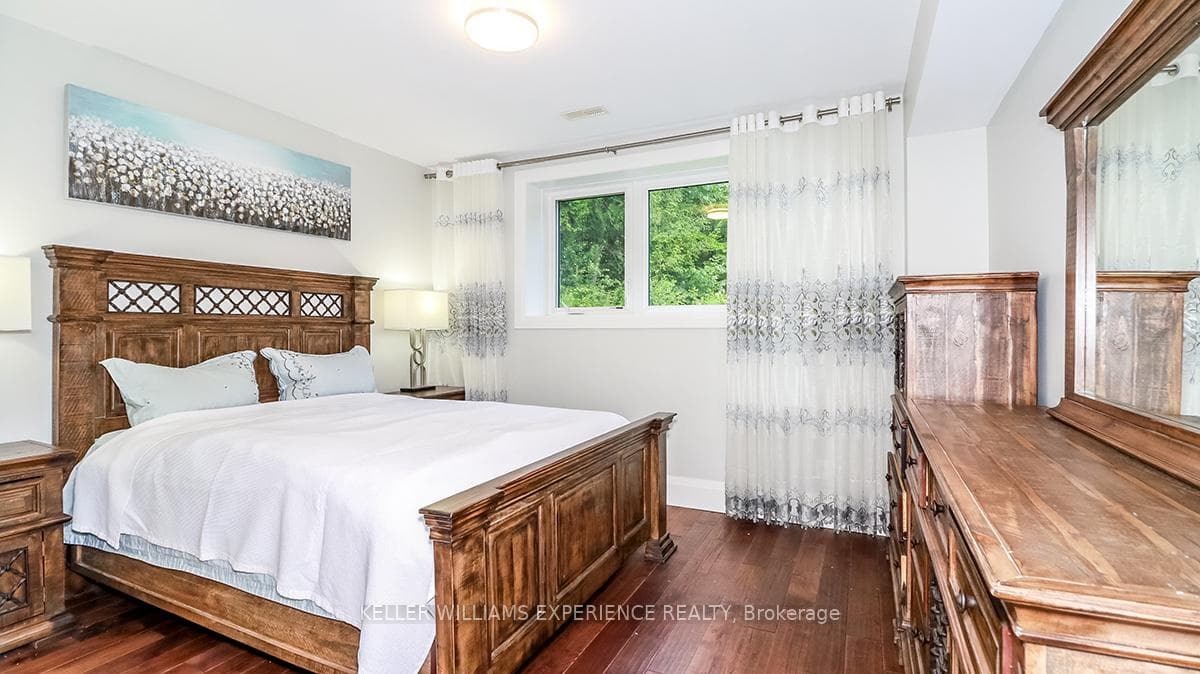 600 Mapleview Drive photo 14