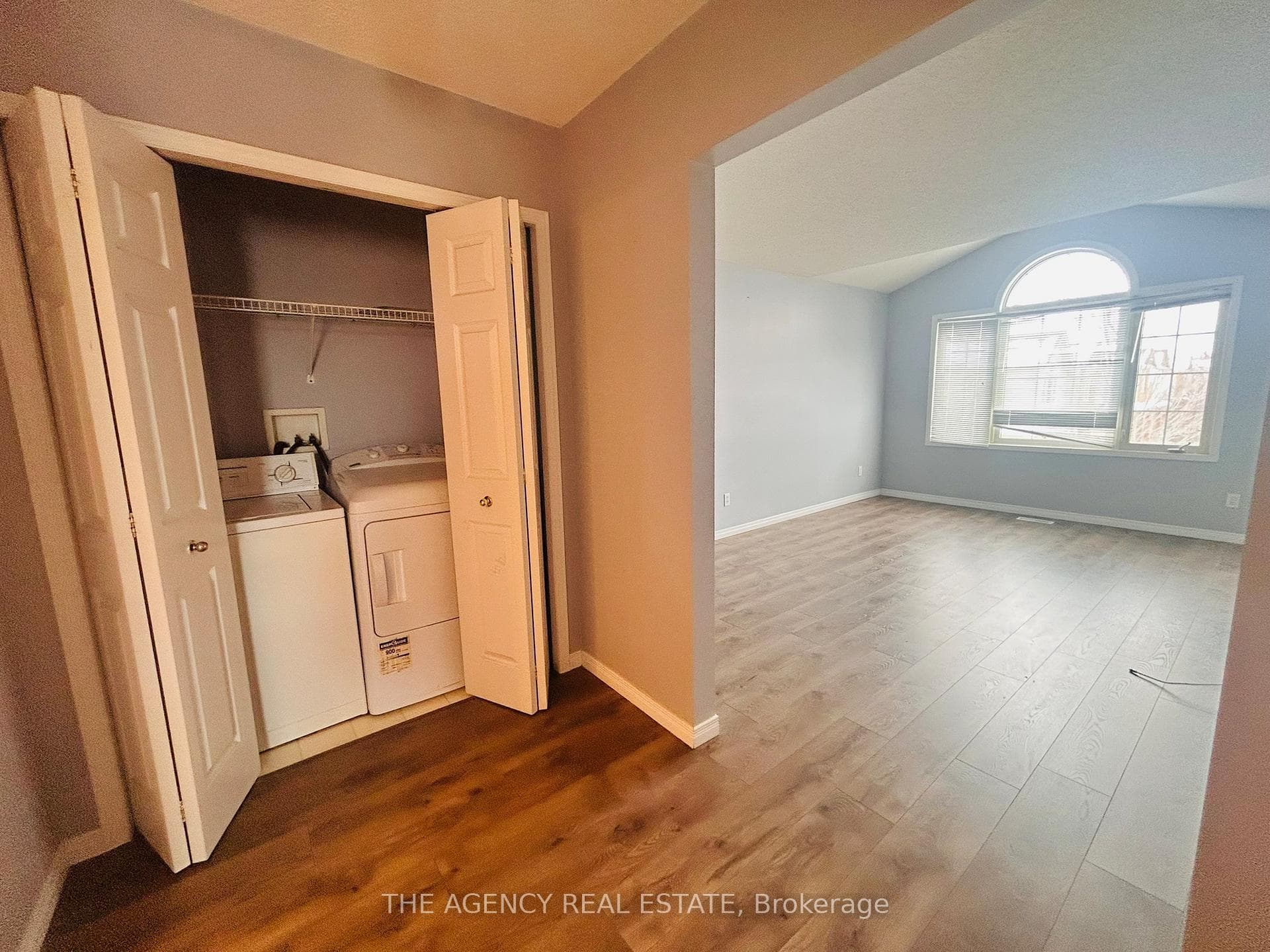 320 Ambleside Drive Unit 44 photo 27