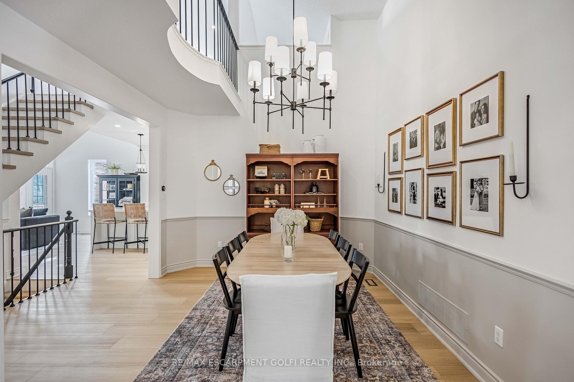 10 Anderson Court photo 9