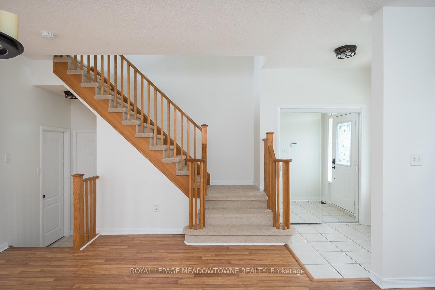 833 Watson Terrace photo 4