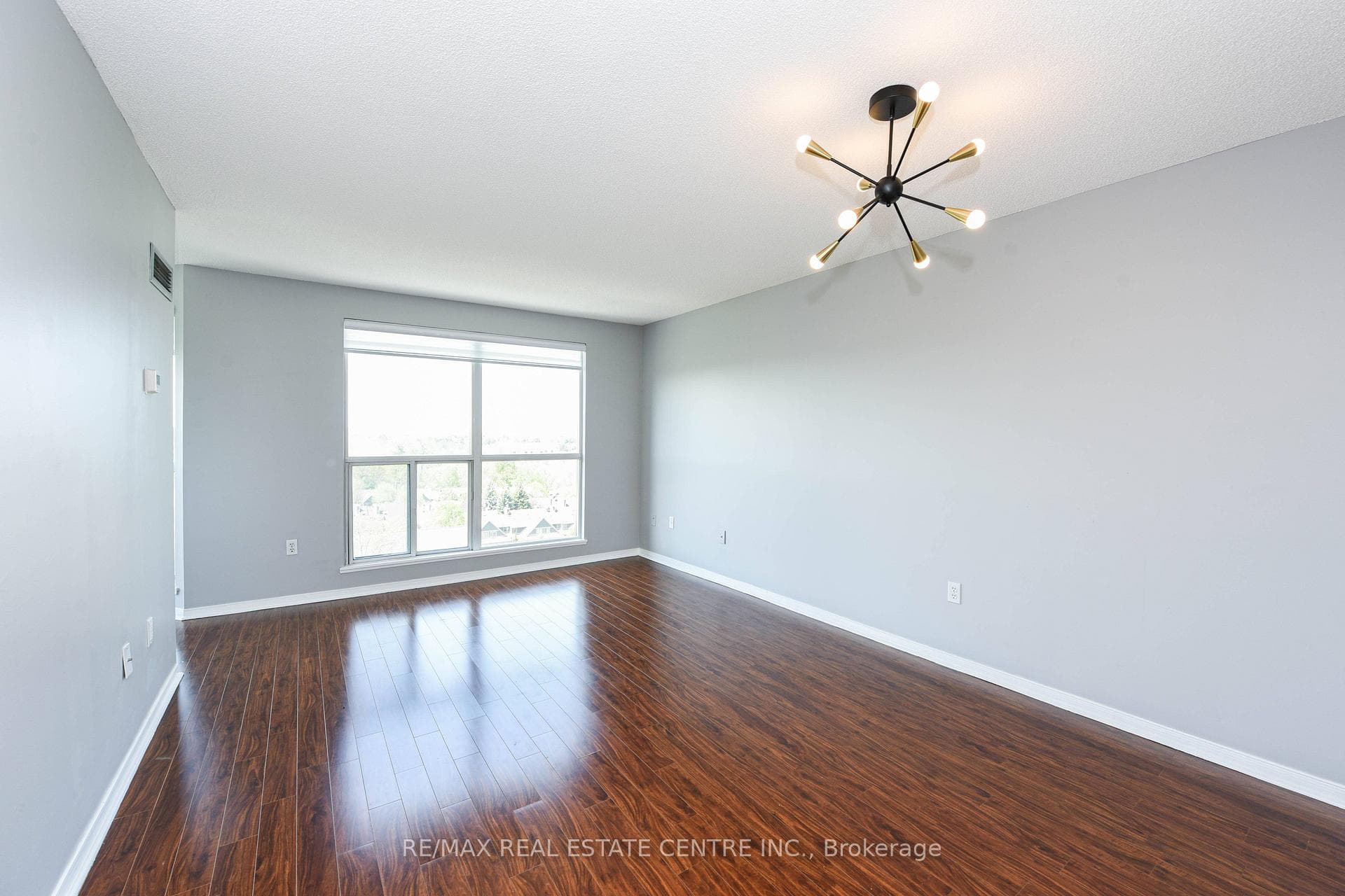 2177 Burnhamthorpe Road Unit 1005 photo 13