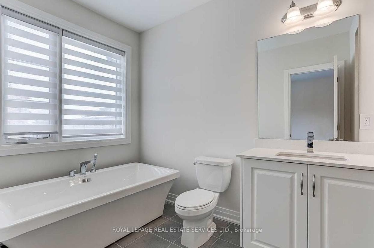 513 New England Court photo 17