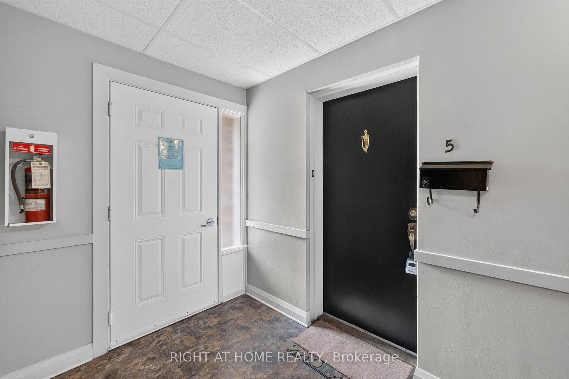 2605 Woodchester Drive Unit 5 photo 5