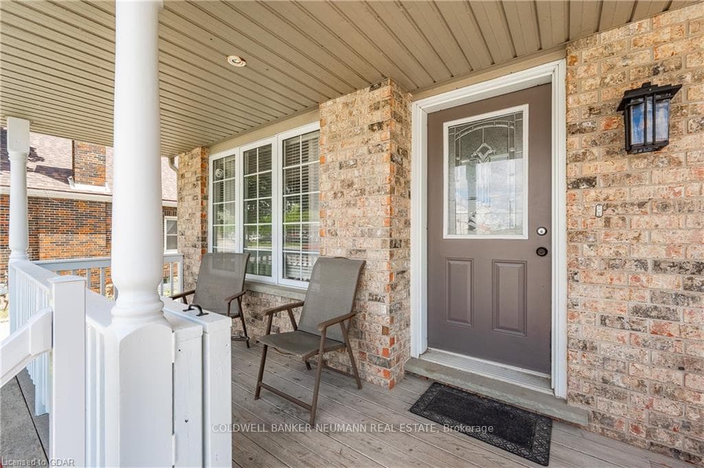 16 Speedvale Avenue photo 3
