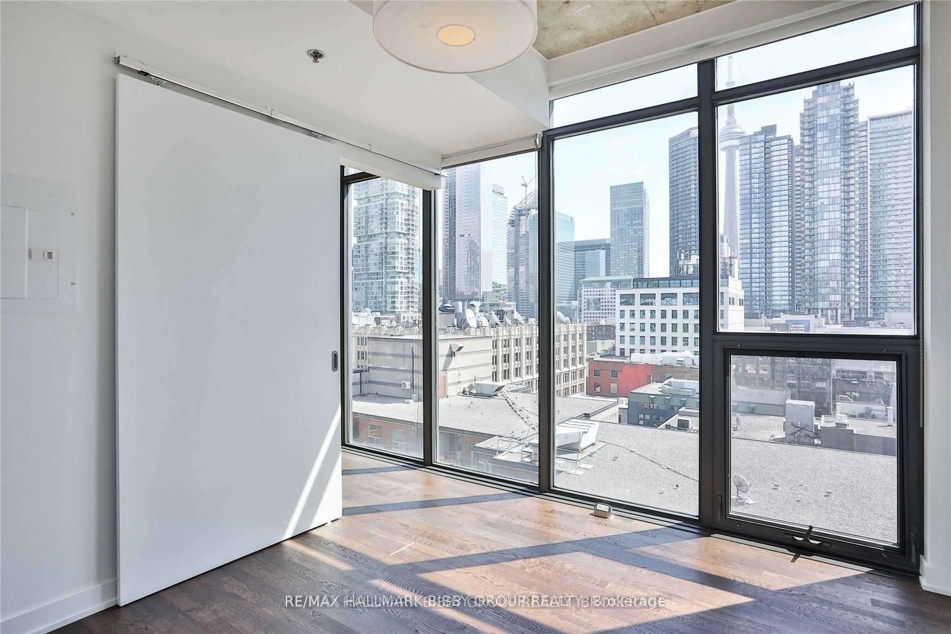 15 Beverley Street Unit 1007 photo 17