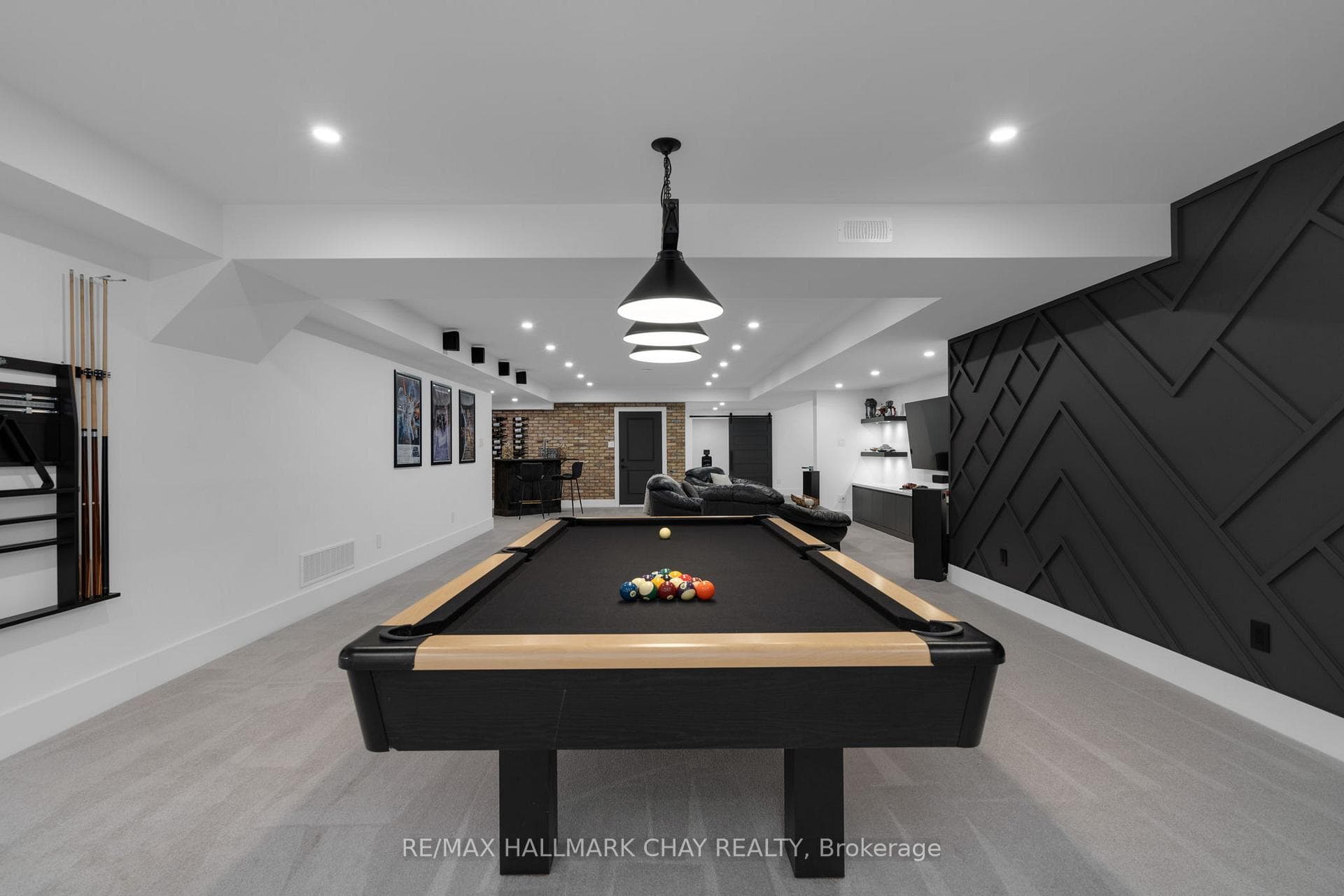 16 Houben Crescent, Oro-Medonte REC ROOM