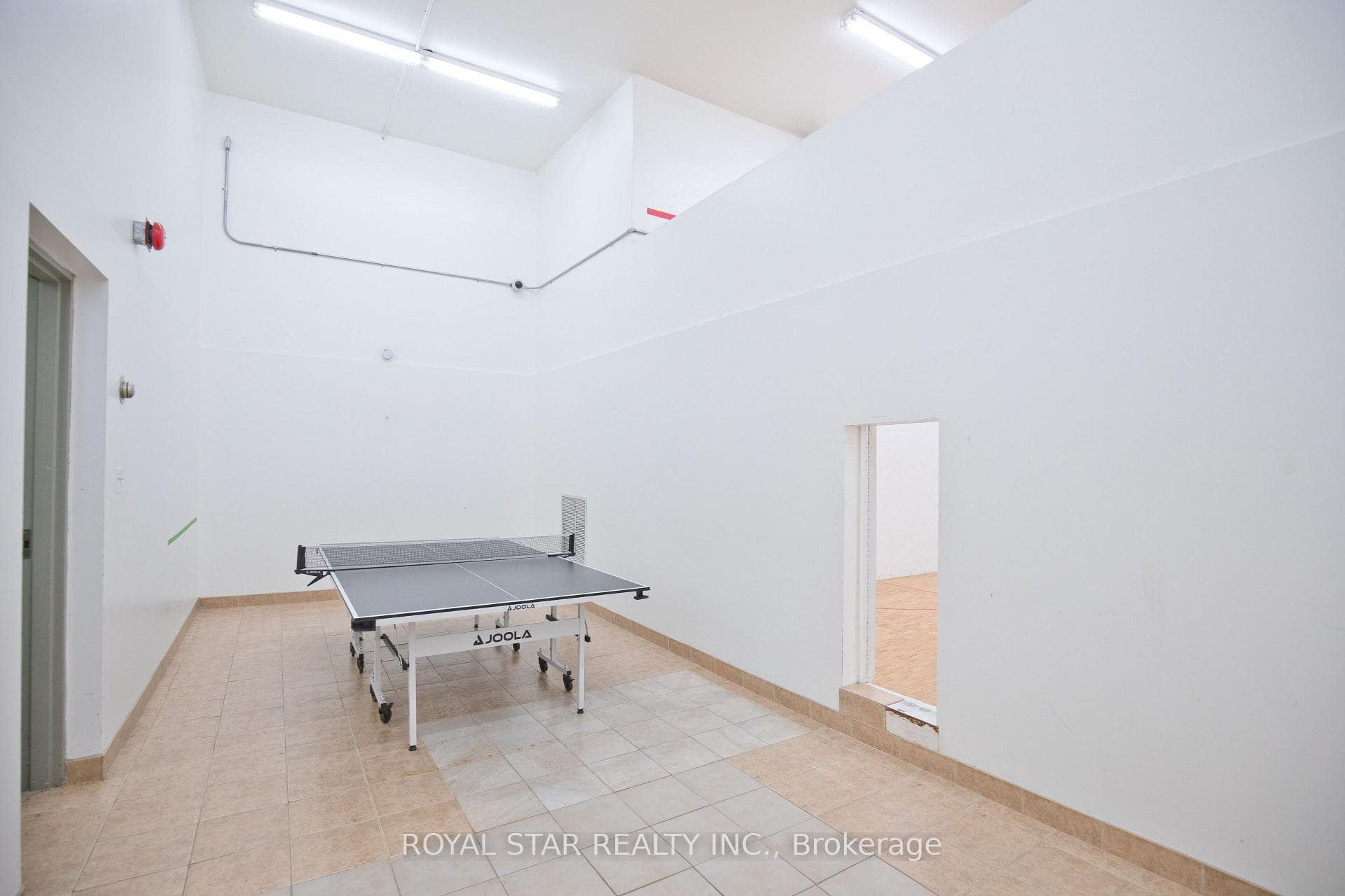 1535 Lakeshore Road Unit 1607 photo 37