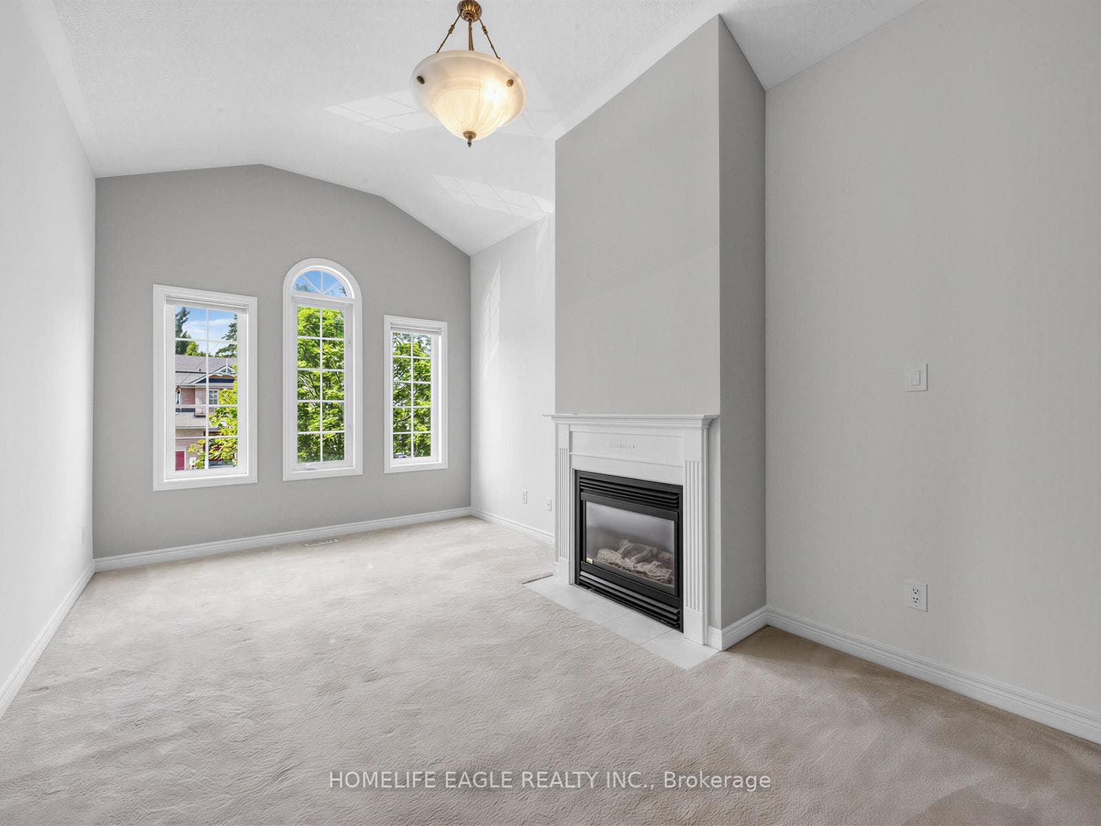 101 Downey Circle photo 19