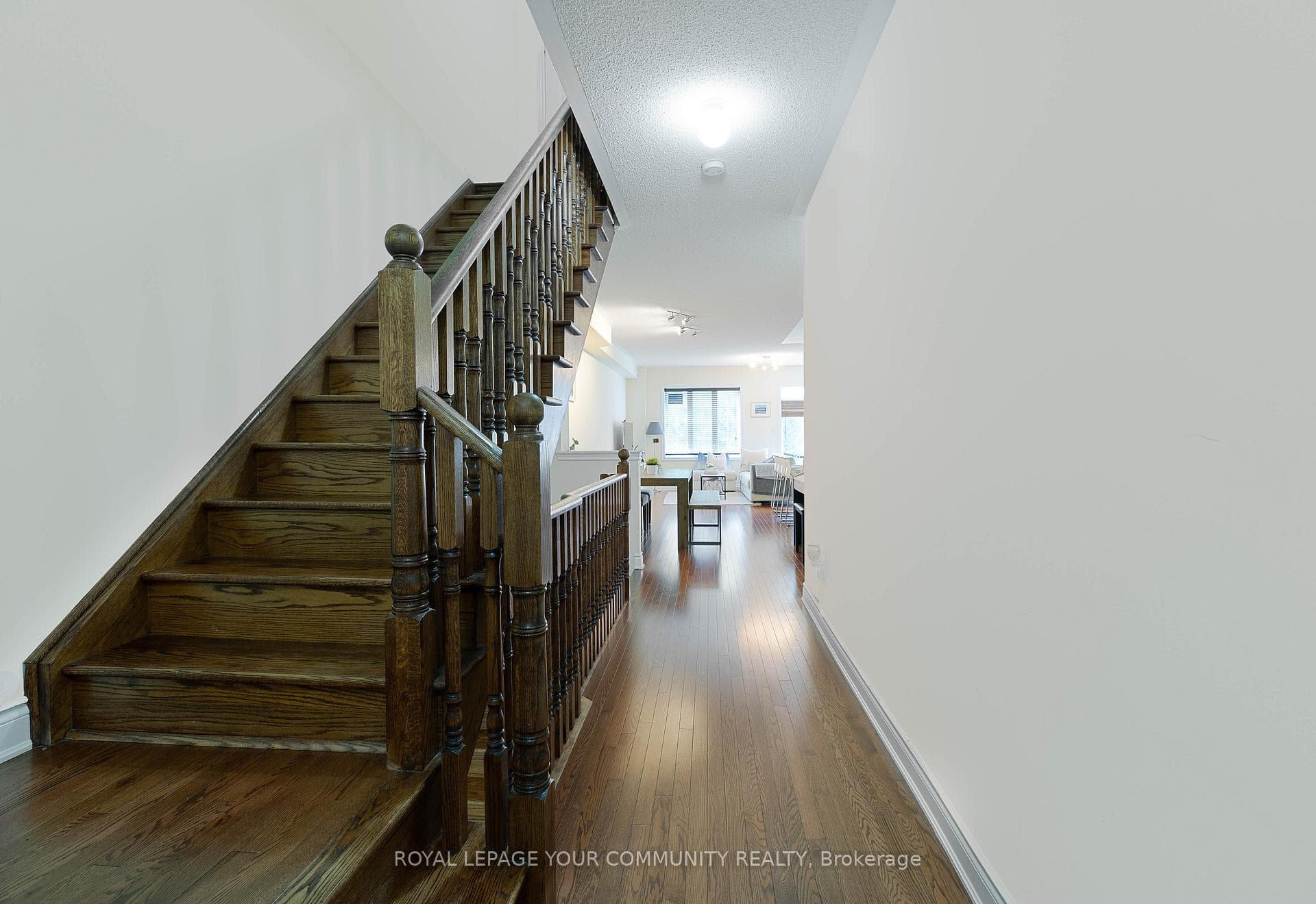 8777 Dufferin Street Unit 4 photo 12