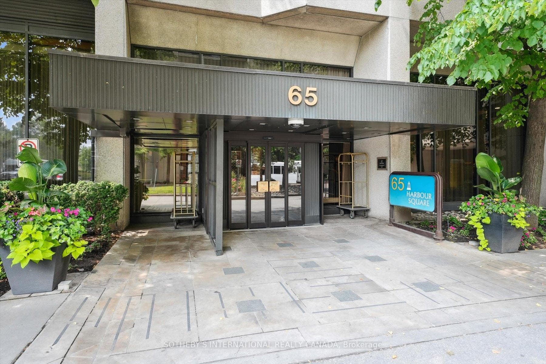 65 Harbour Square Unit 1110 photo 21