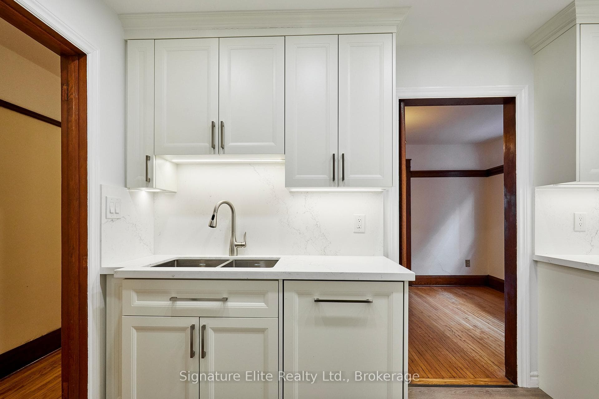 23 Hammersmith Avenue Unit Main photo 11