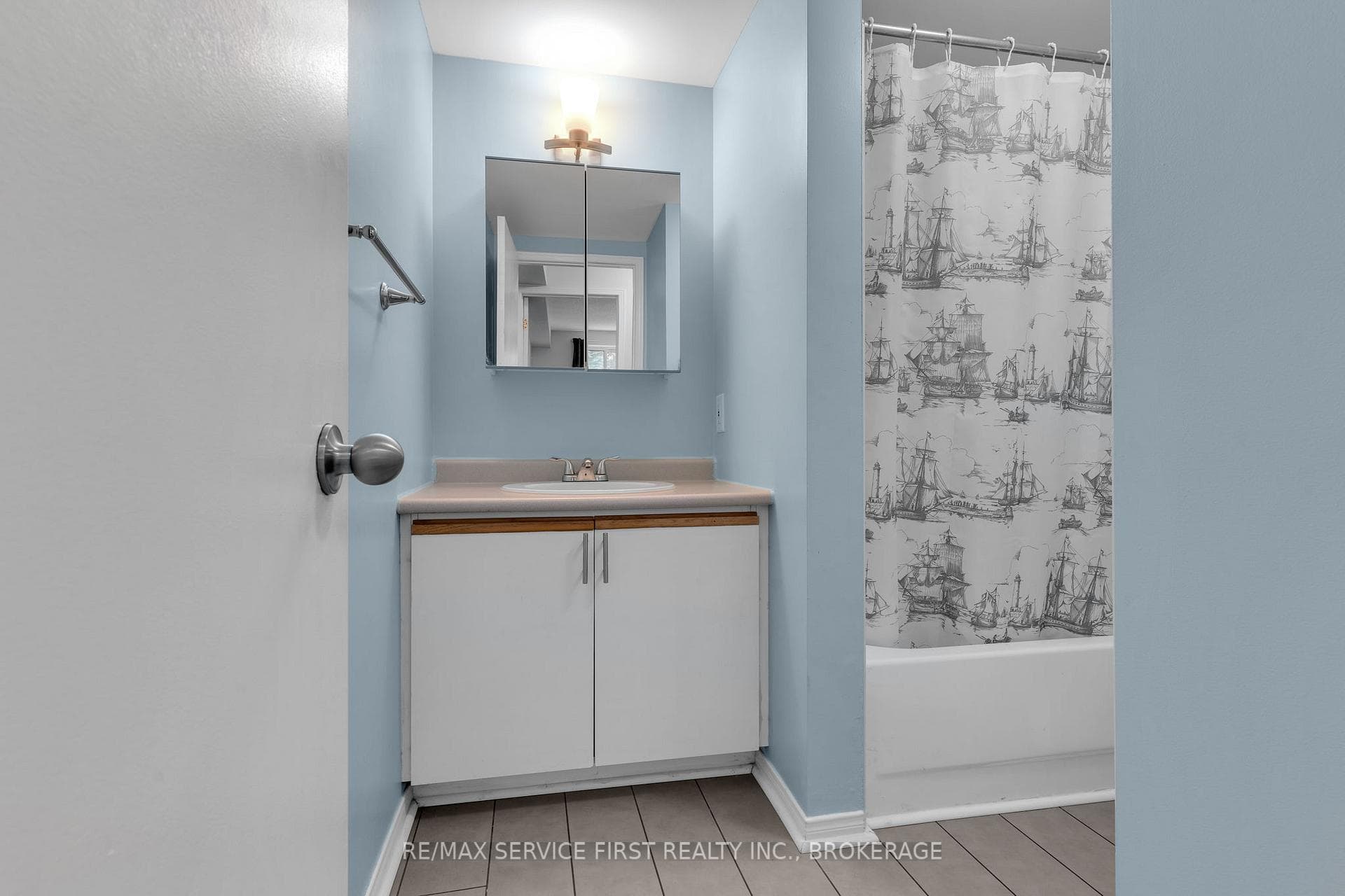 310 Kingsdale Avenue Unit 101 photo 25