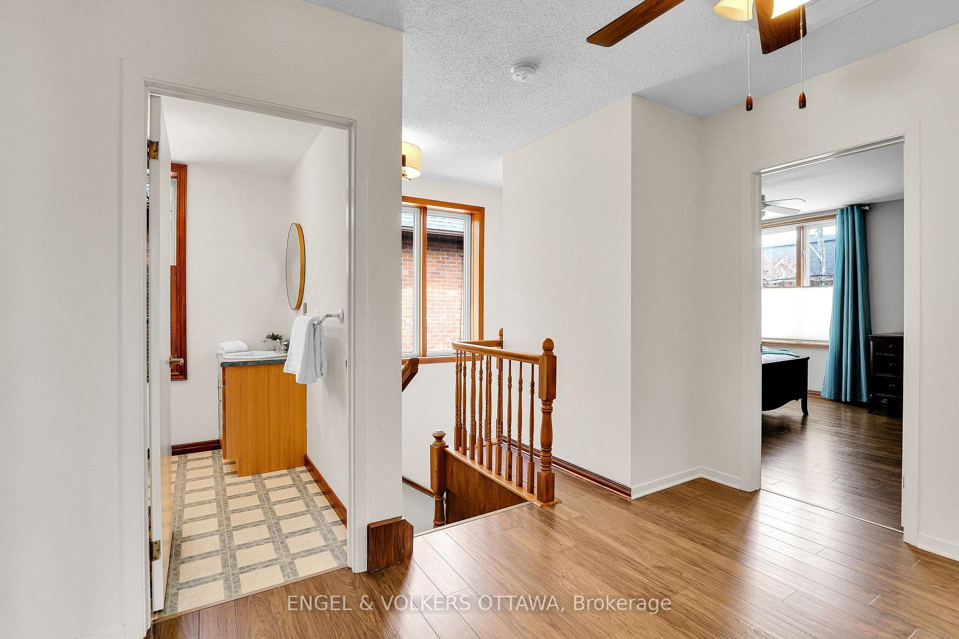 190 John Street photo 19