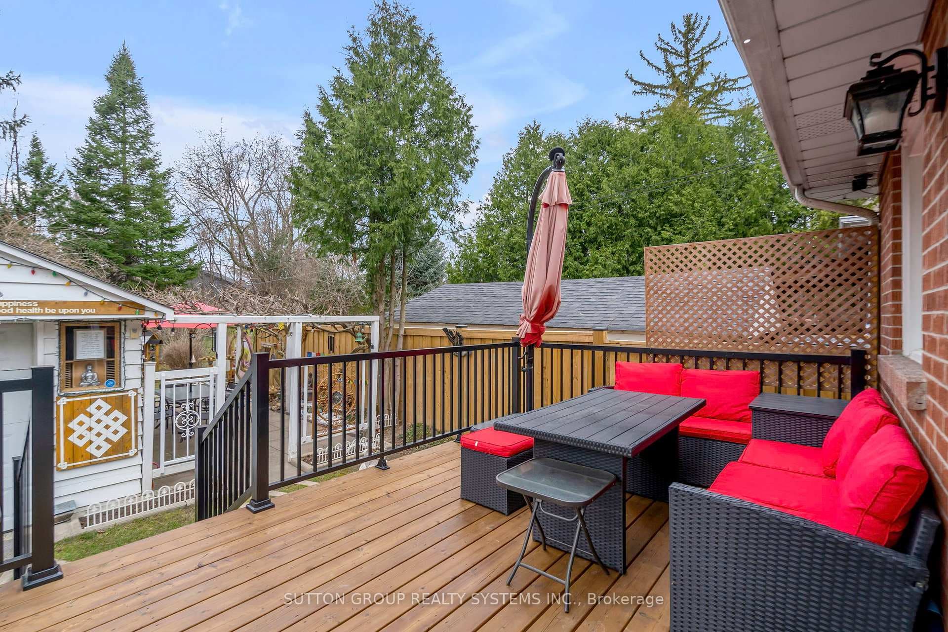 60 Shaver Avenue photo 41