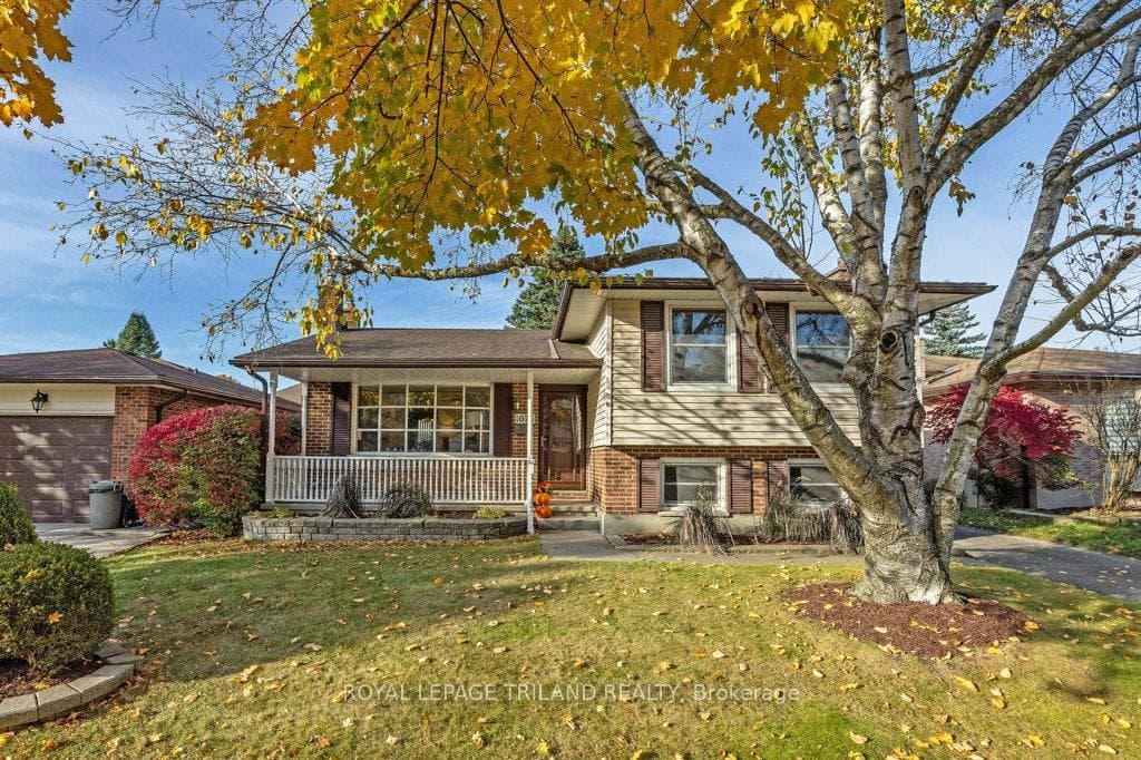 1673 Aldersbrook Road photo 2