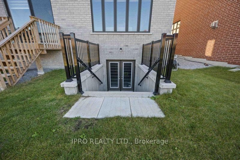 99 Black Walnut Court photo 32