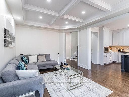 47 Hawke Crescent photo 11
