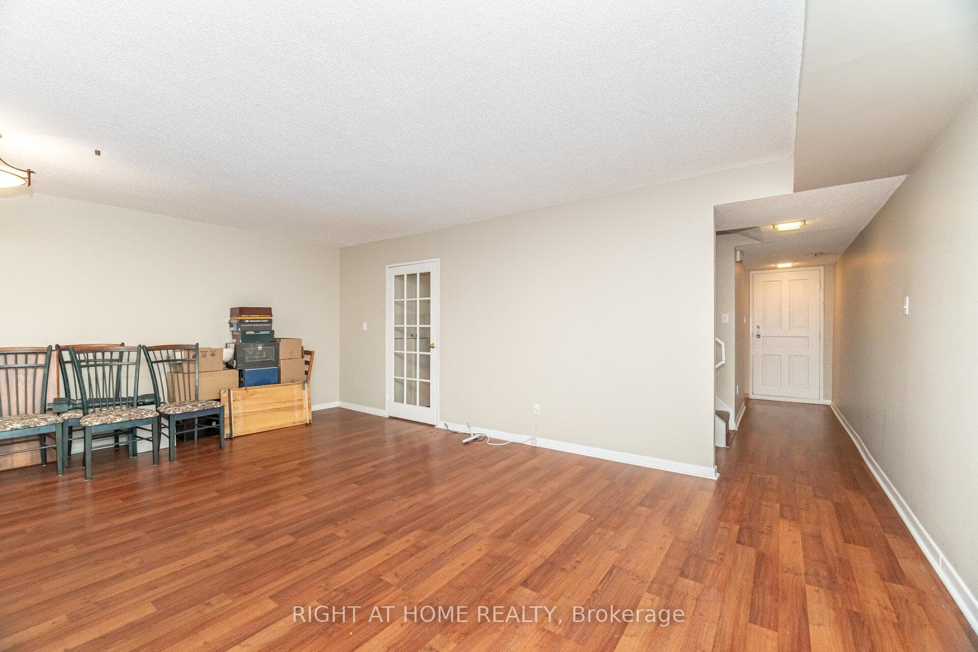 1250 Mississauga Valley Boulevard Unit 13 photo 9