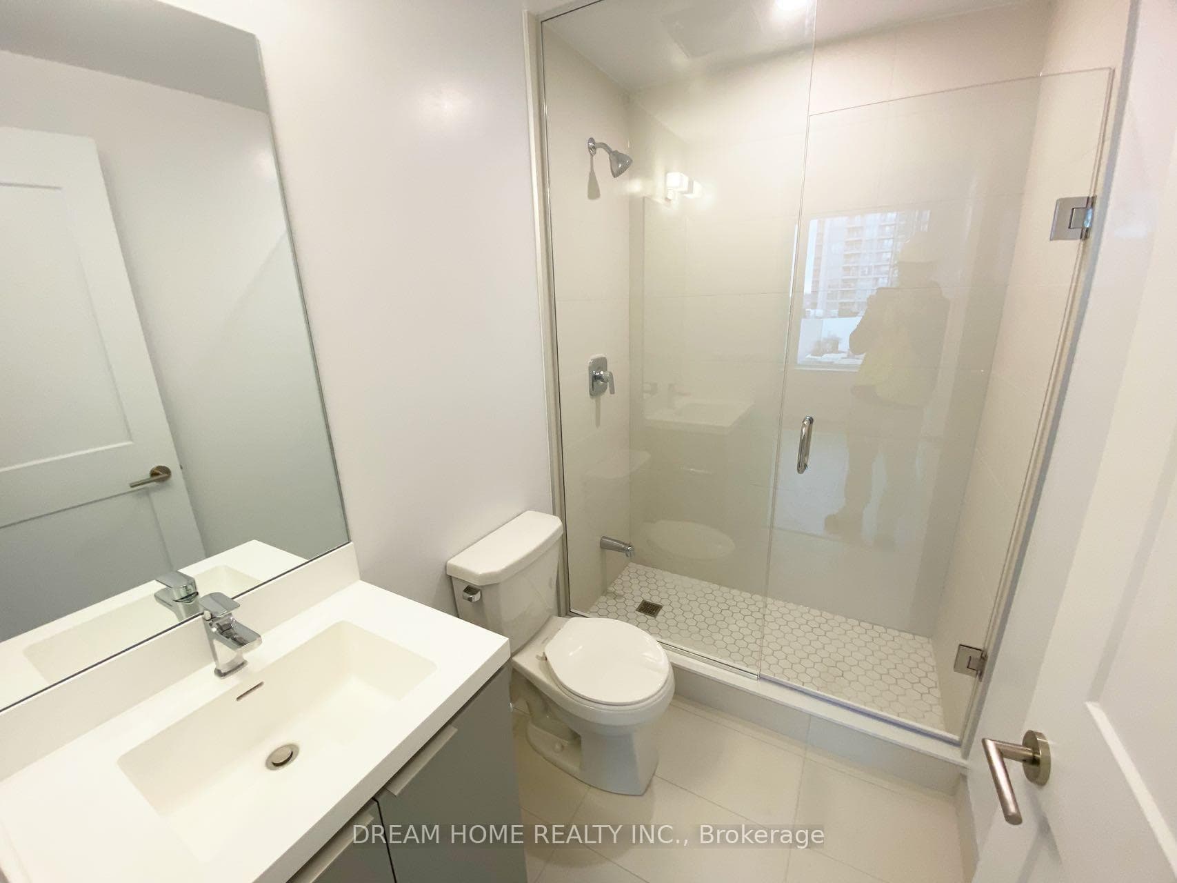 25 Holly Street Unit 2101 photo 7