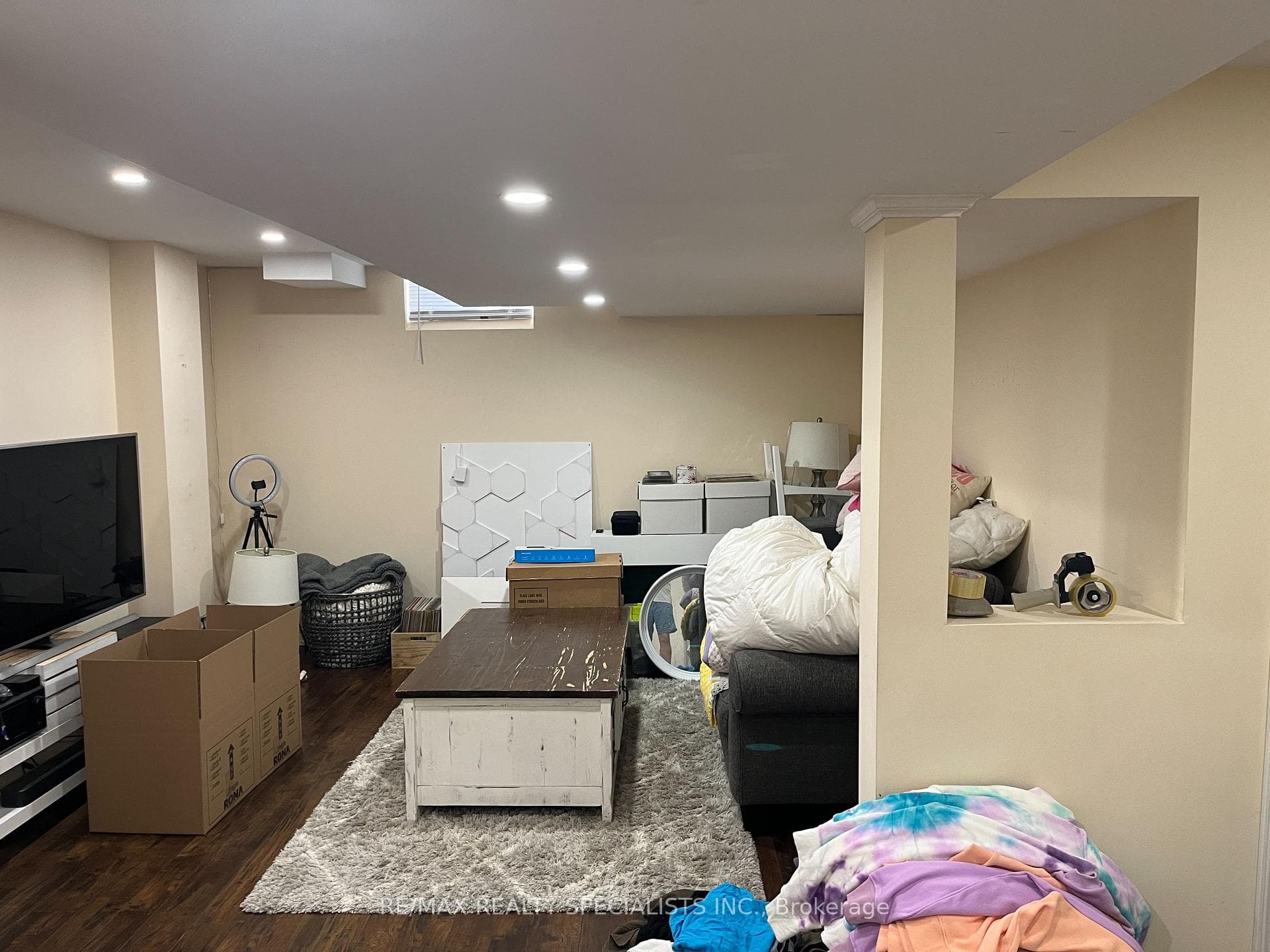 1098 Cumming Boulevard photo 22