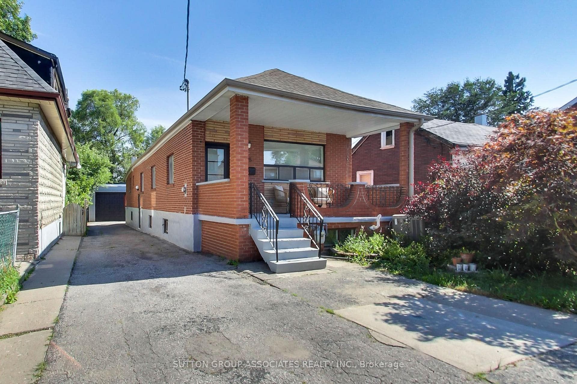 175 Earlsdale Avenue photo 3