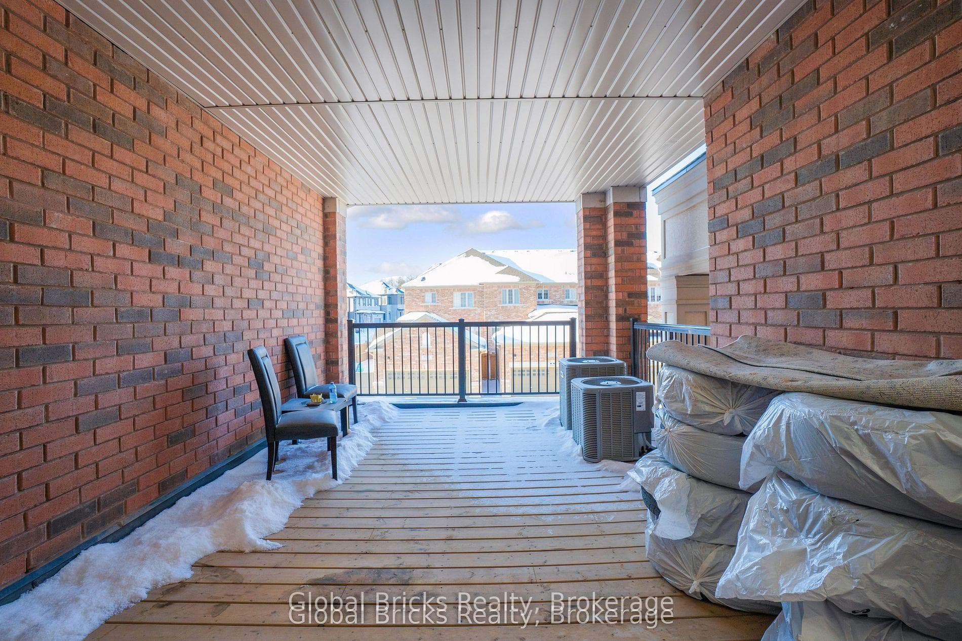 49 Burnhamthorpe Road photo 45