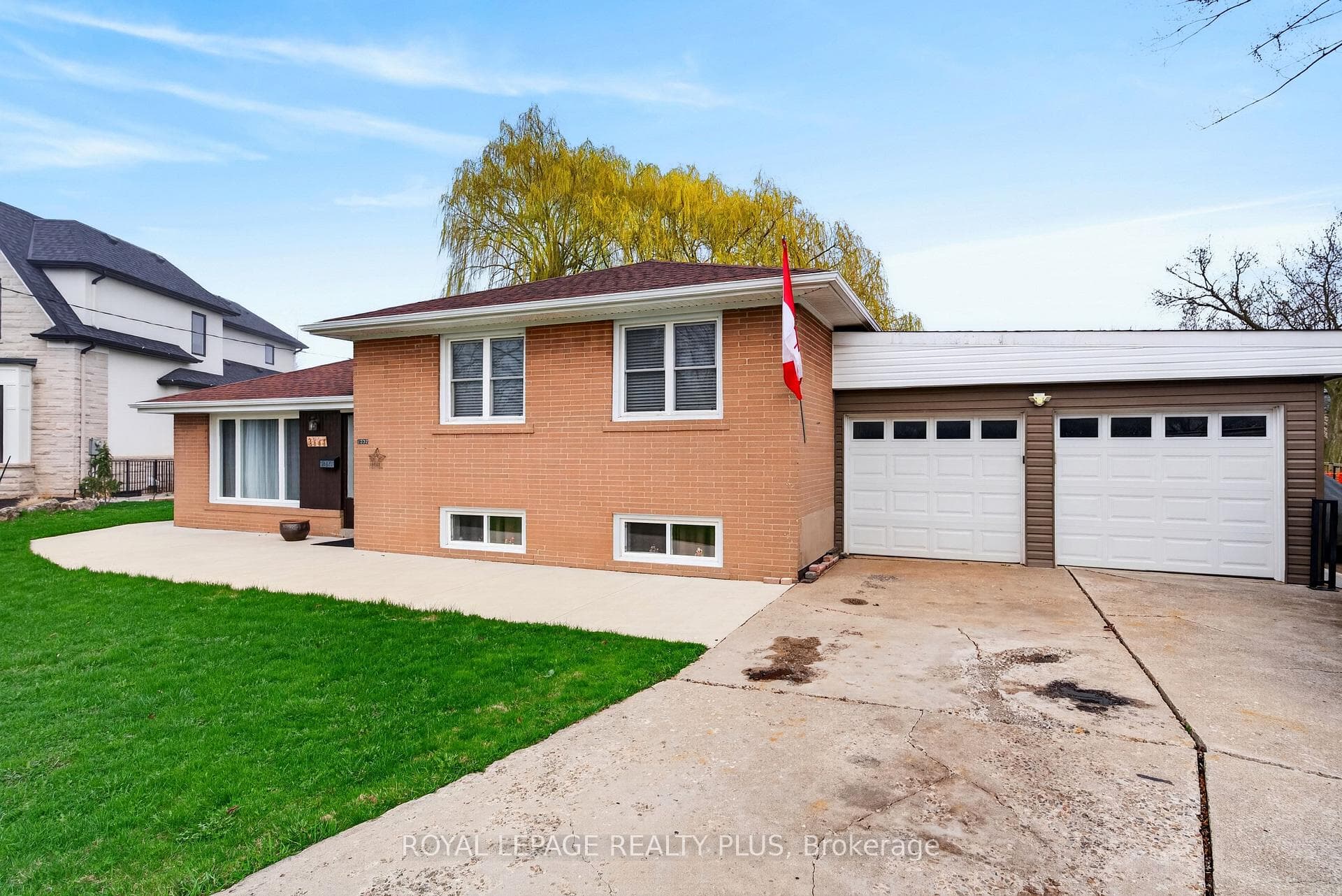 1332 Stanbury Road photo 6