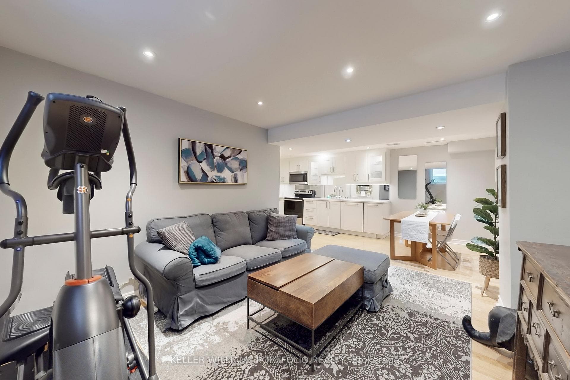 75 Monteith Crescent photo 24