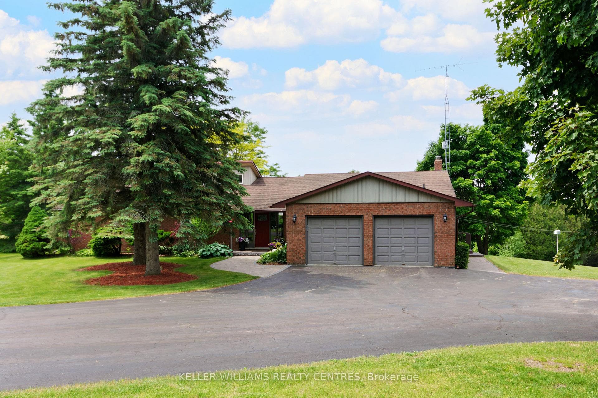 16 Acton Road photo 2