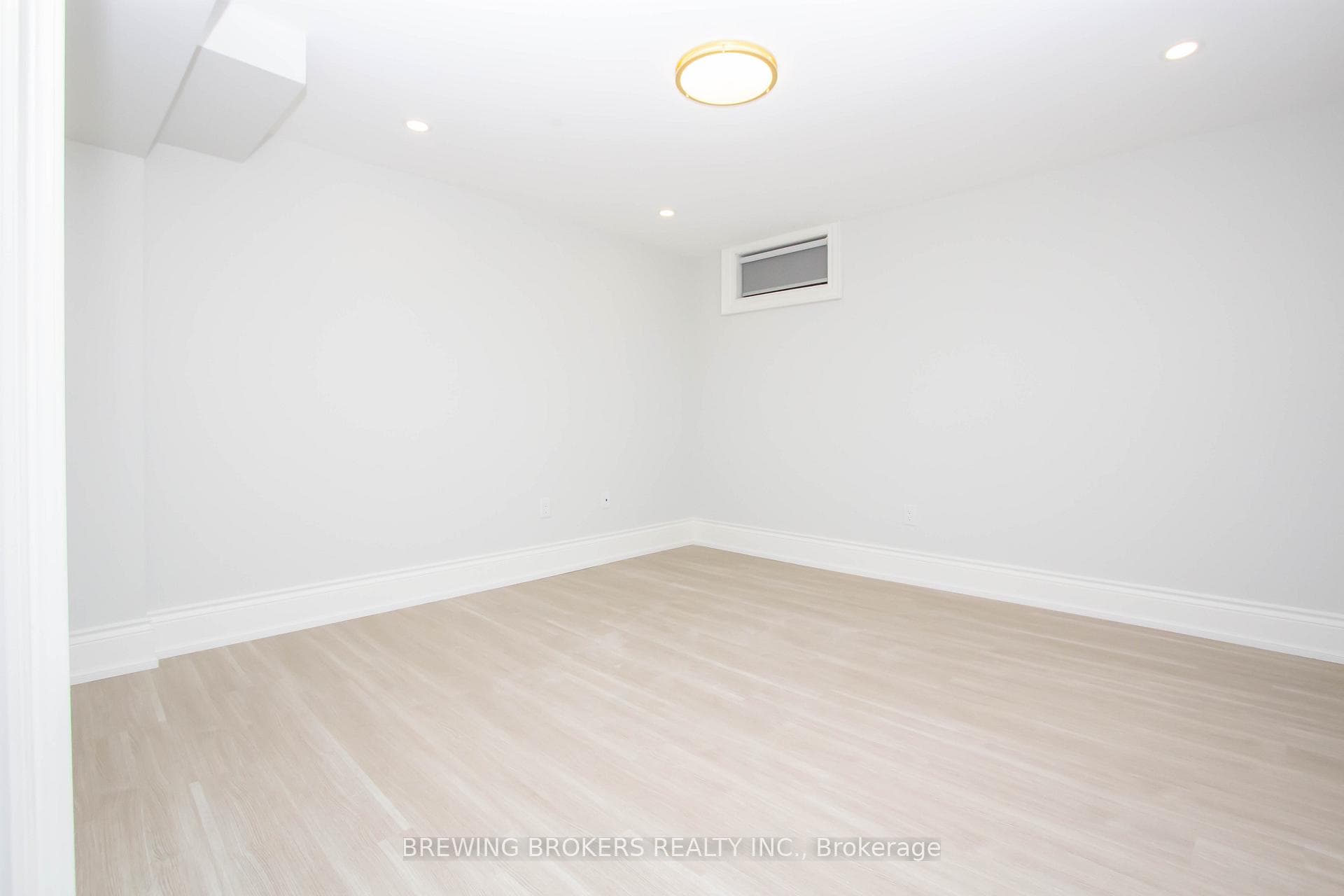 39 Claudia Avenue photo 28
