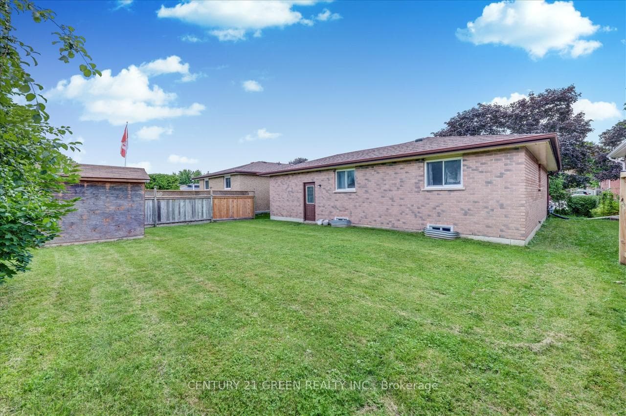 57 Madill Crescent photo 30