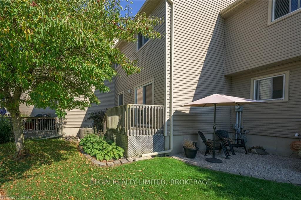301 CARLOW Road Unit 20 photo 6