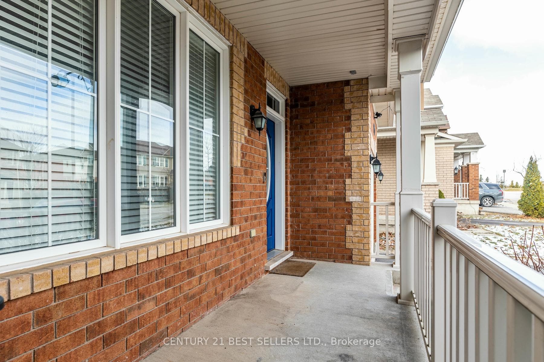 436 Tyrone Crescent photo 4