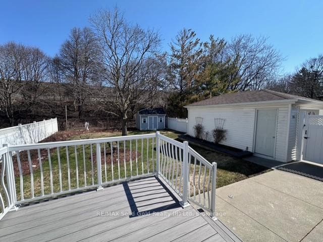 390 Dumfries Avenue photo 40