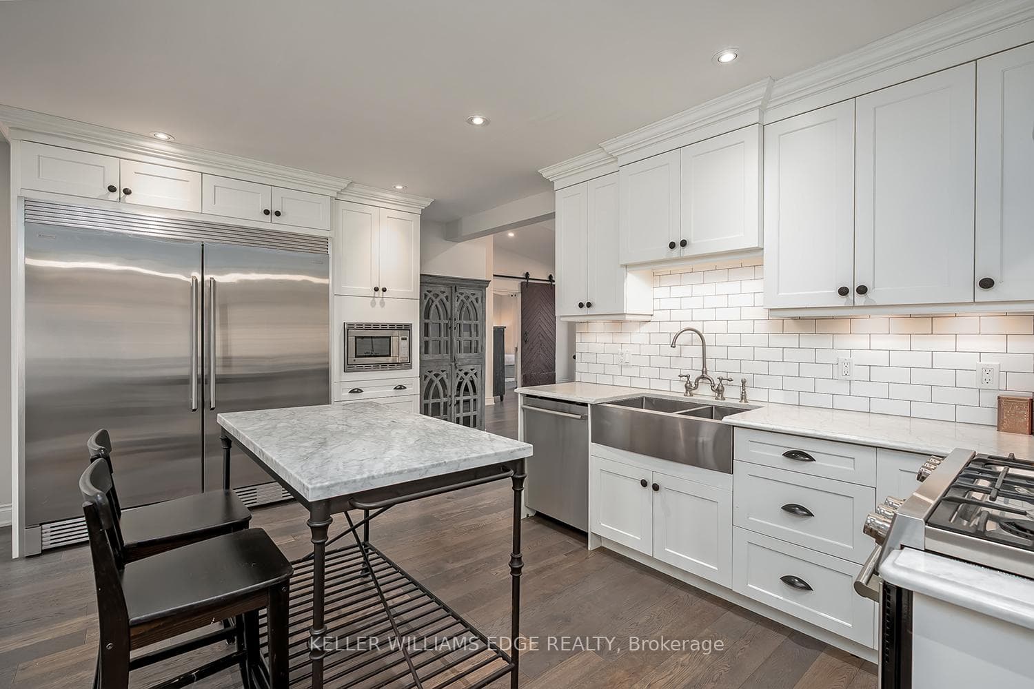 403 Smith Avenue photo 15