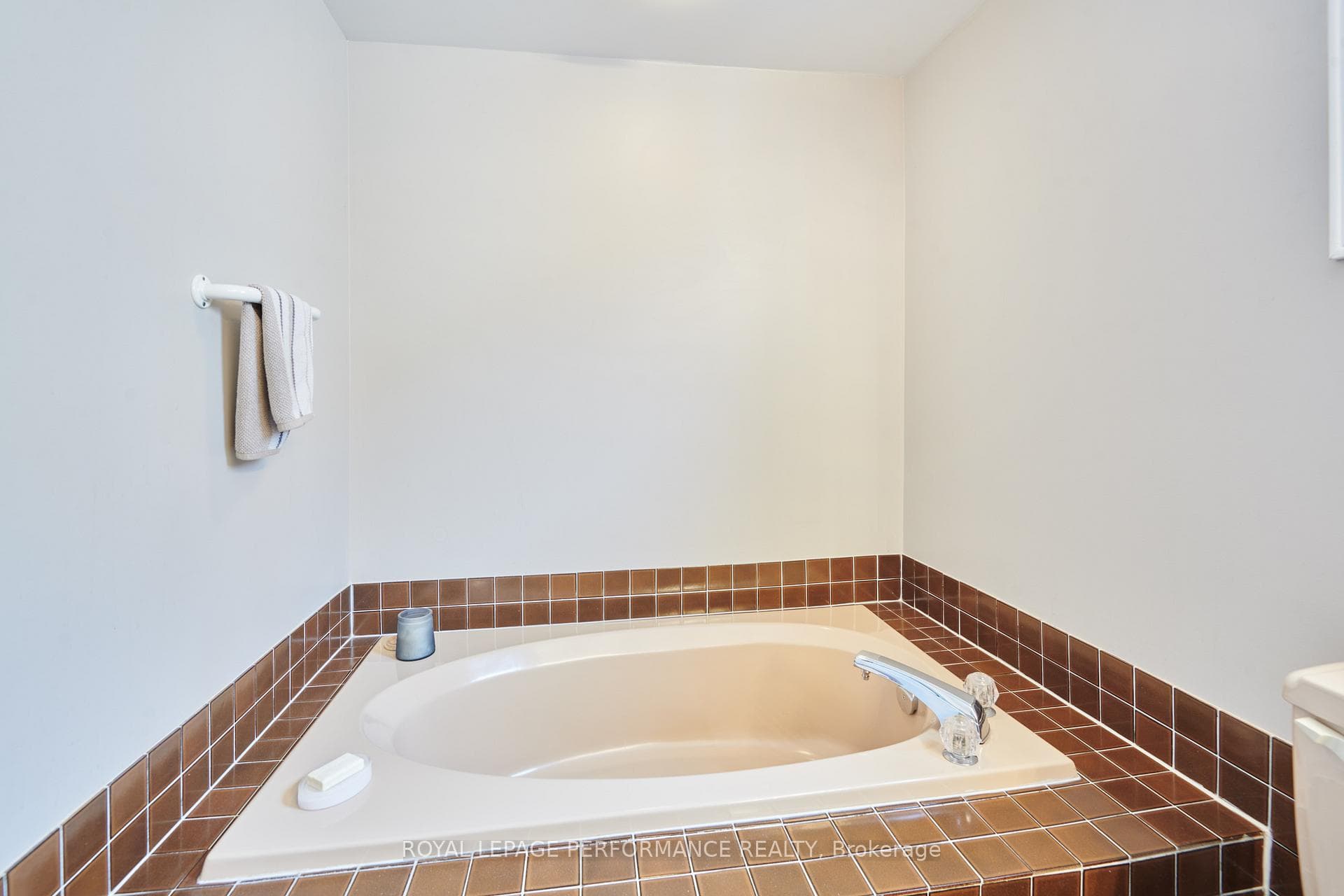 43 Waterview Court photo 25