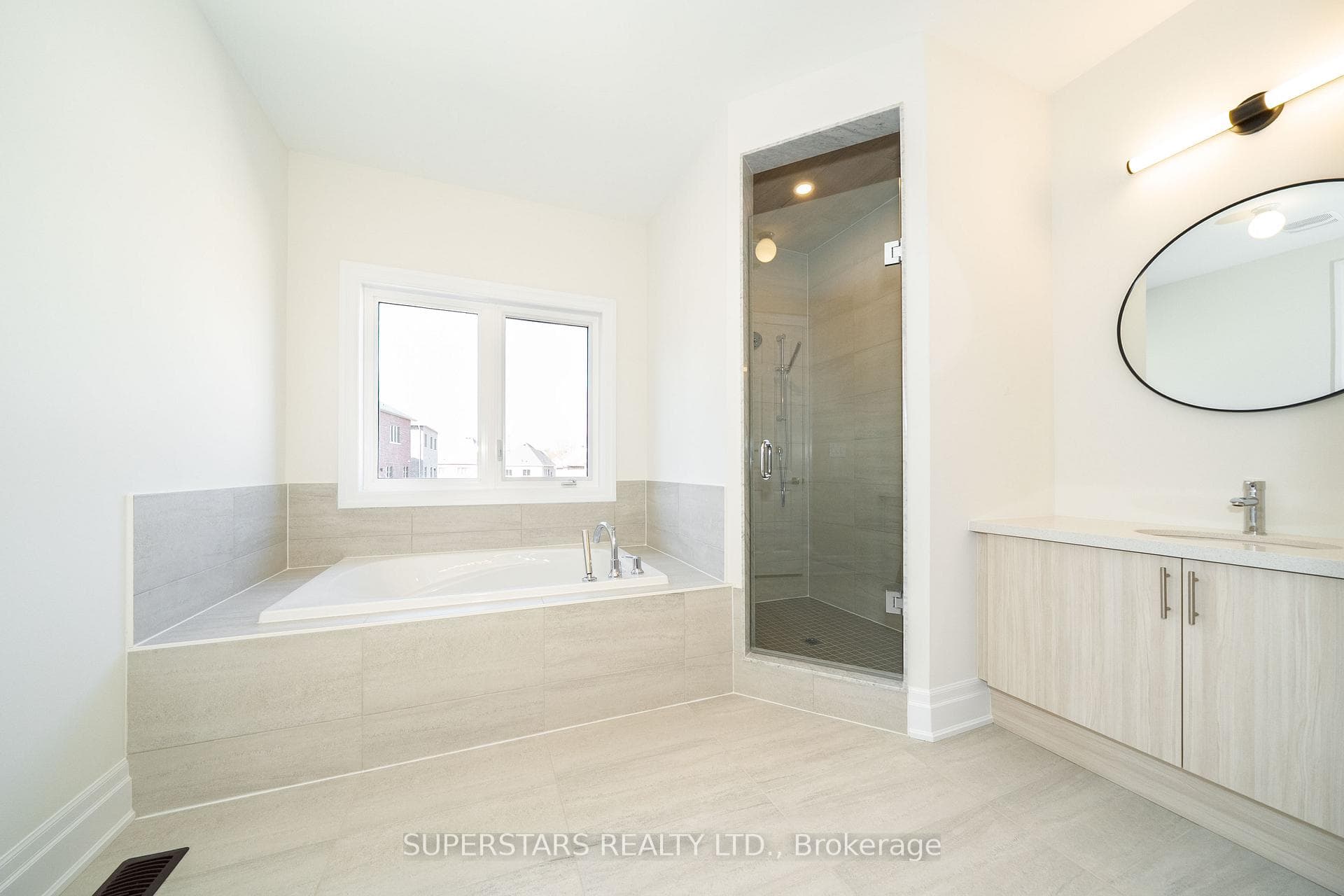 215 Archerhill Circle photo 22