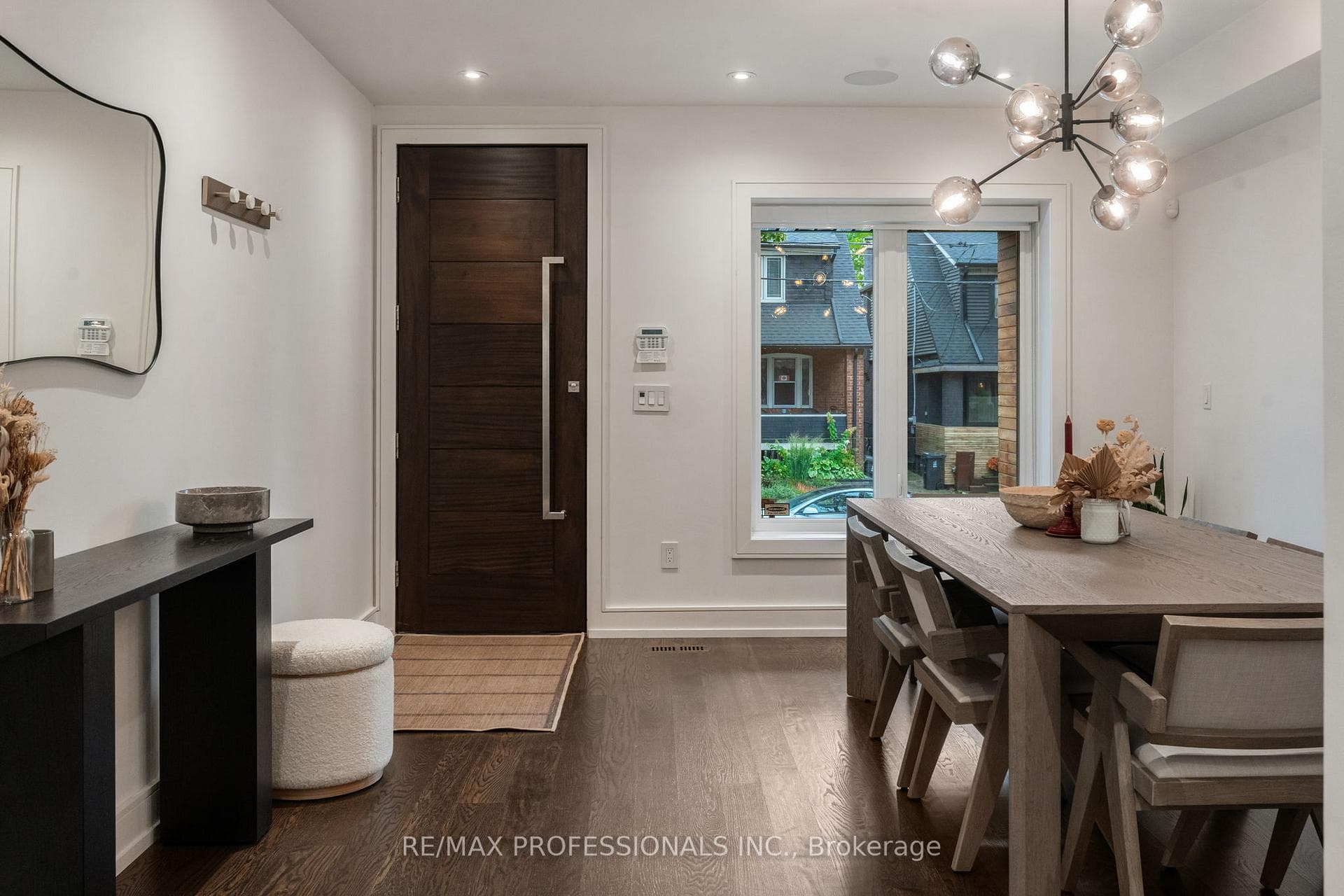 12 Mayfield Avenue photo 3