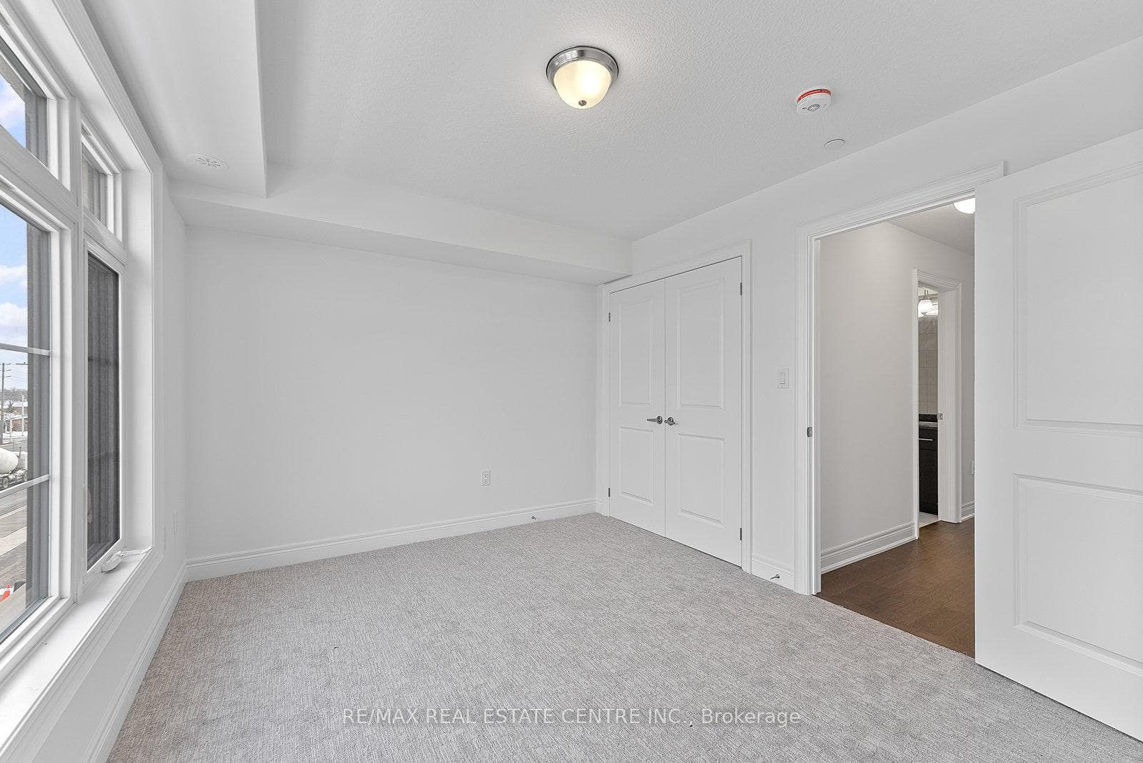 2140 Trafalgar Rd Road Unit 47 photo 33